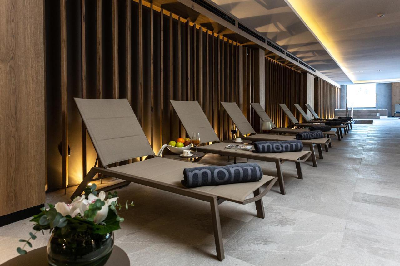 Hotel Monti Spa & Wellness Hadzici Exterior photo
