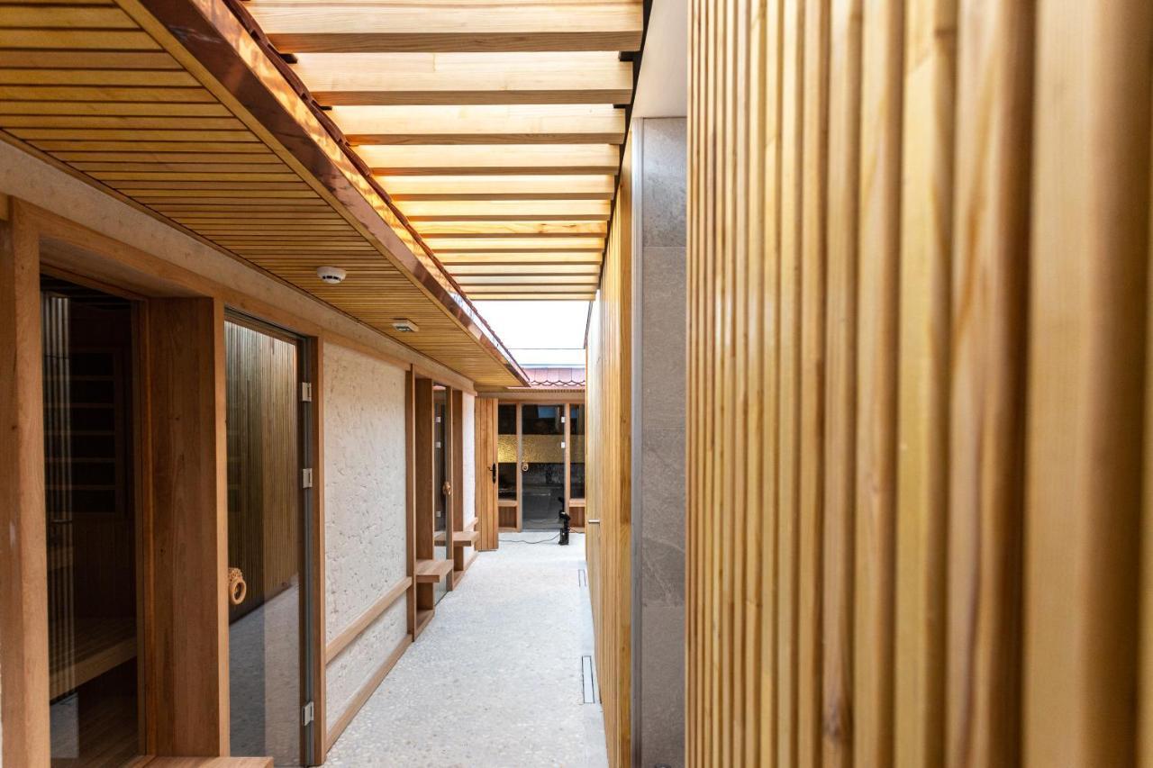 Hotel Monti Spa & Wellness Hadzici Exterior photo